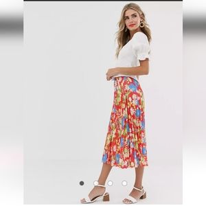 Size 10 Floral Skirt